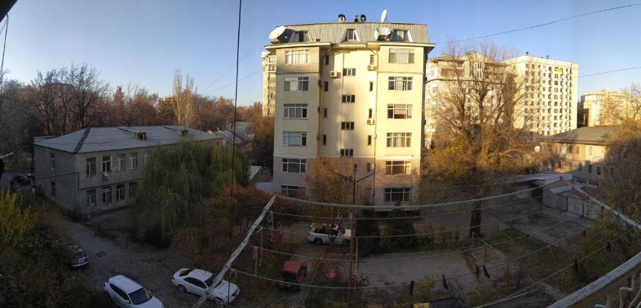 Aura On Erkindik Boulevard Бишкек Экстерьер фото